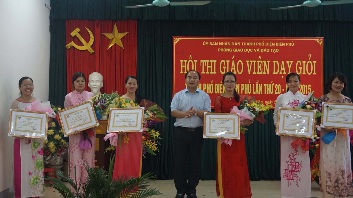 Hội thi giáo viên dạy giỏi cấp thành phố lần thứ XX