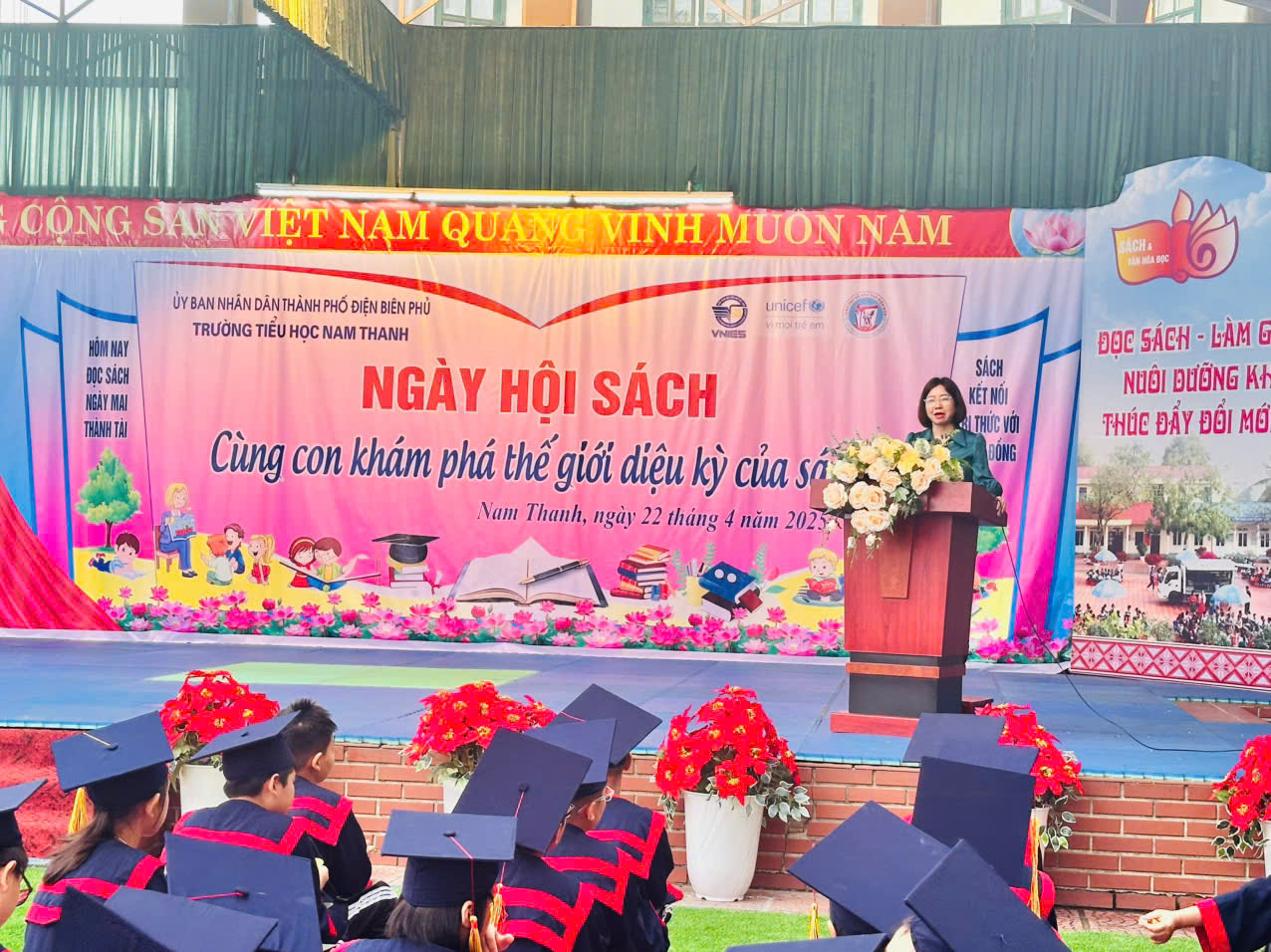 TRƯỜNG TIỂU HỌC NAM THANH TƯNG BỪNG TỔ CHỨC  NGÀY HỘI SÁCH,  NĂM 2025